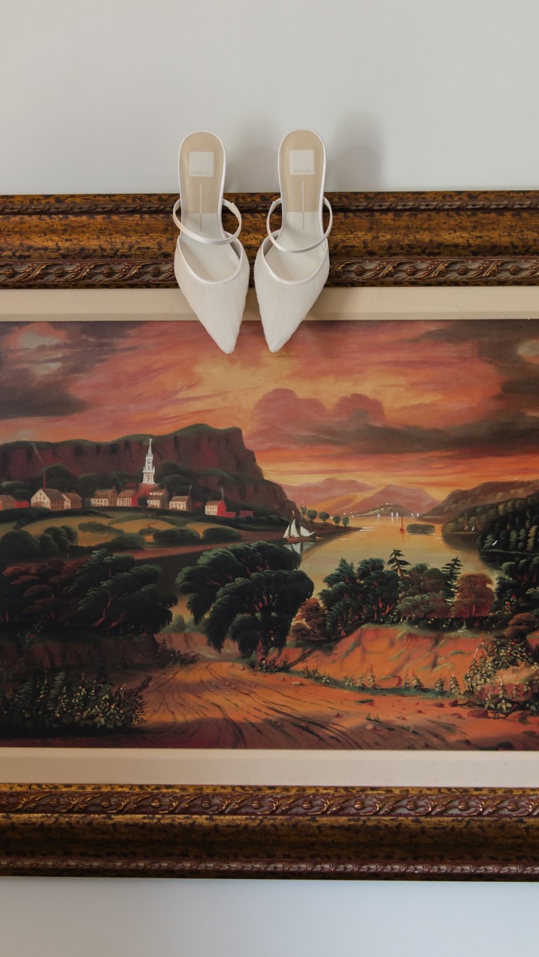 The moment everything becomes real, when months of planning, dreaming, and designing step off the vision board and into the room for the very first time.
Watching Nicole and Nicholas take in their reception reveal was pure magic.
#floraldesign #floraldesigner #bostonflorist #newport #newportwedding