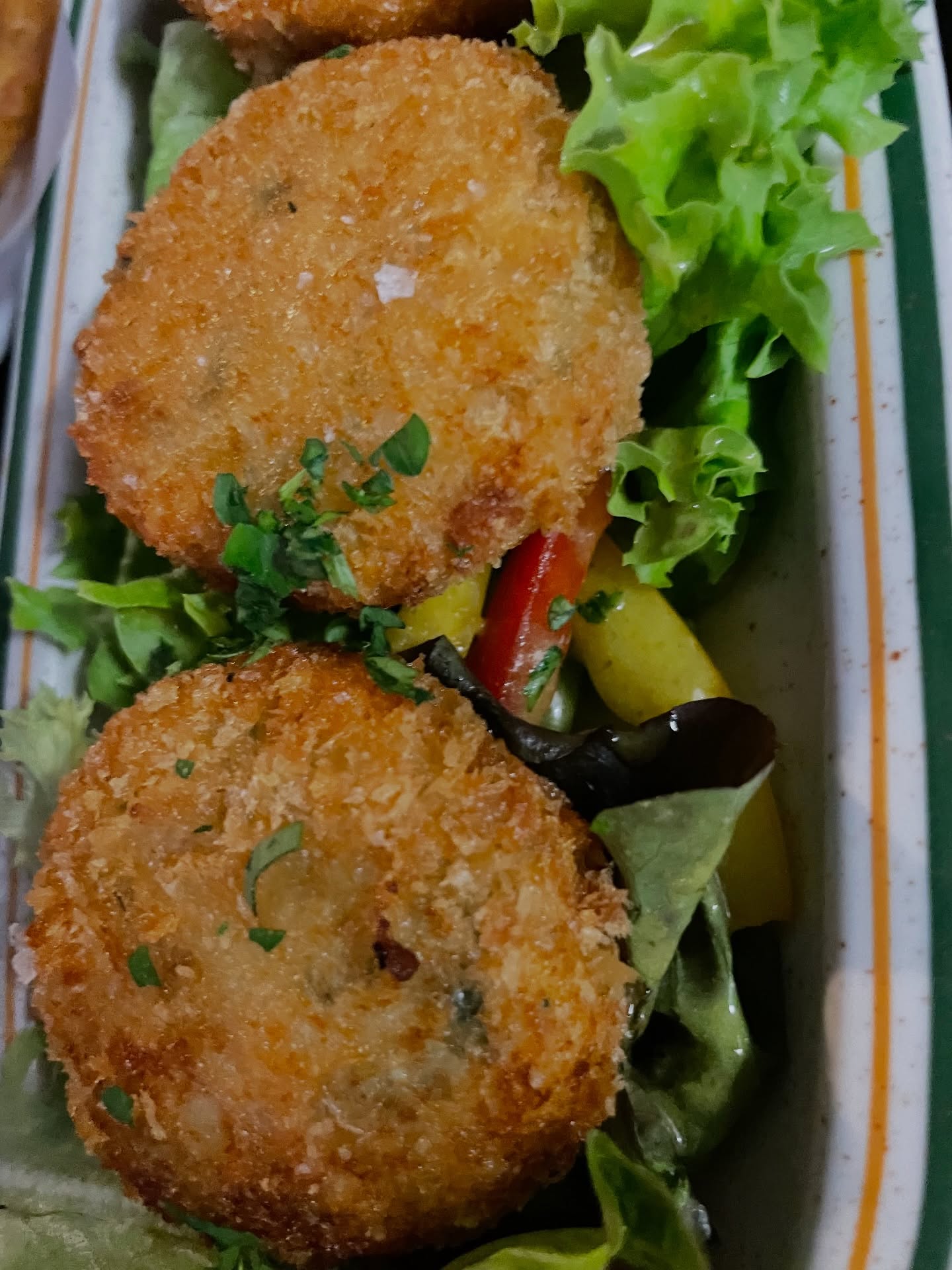 Golden fish croquetas, crispy outside, cosy inside. ‘¡Sabroso!’
Guaranteed to make January feel better.” ✨🐟
.
.
#sabroso #january #restaurant #kingstonuponthames #mortlake