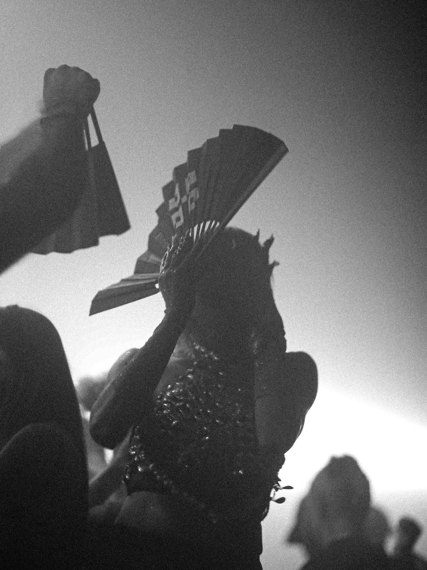 intimacy seen from the shadows at @monasteriomoscow Closing event. Through my soul and in photography.
back for more soon.. ?