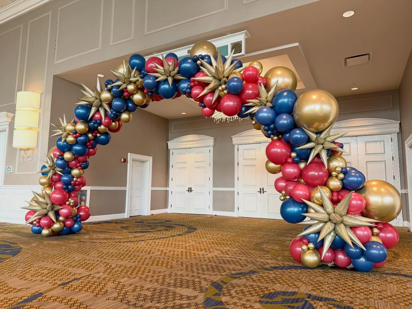 Looking to make your conference attendees go WOW? Our large arches and helium bubble strands will get the job done!
.
.
.
#LaMarvelousWasHere #LaMarvelousBalloons #NashvilleBalloons