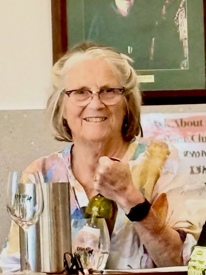 Meet Sue Buller. Sue provides an exceptional wine tasting experience every time we visit Dinah Wines, that is unless Richard provides the experience instead. (Equally as good) 😜
Wine tasting isn’t just about the wine. Another part of it is about the entire experience you get from visiting any cellar door.
Another aspect of any wine experience is how you arrive at each cellar door. 🚌
So arrive in style in the kombi and book your next adventure with us as we welcome to “life in the slow lane” and nothing but good vibes 🤙
#uniqueexperiences #kombitours #goodvibes