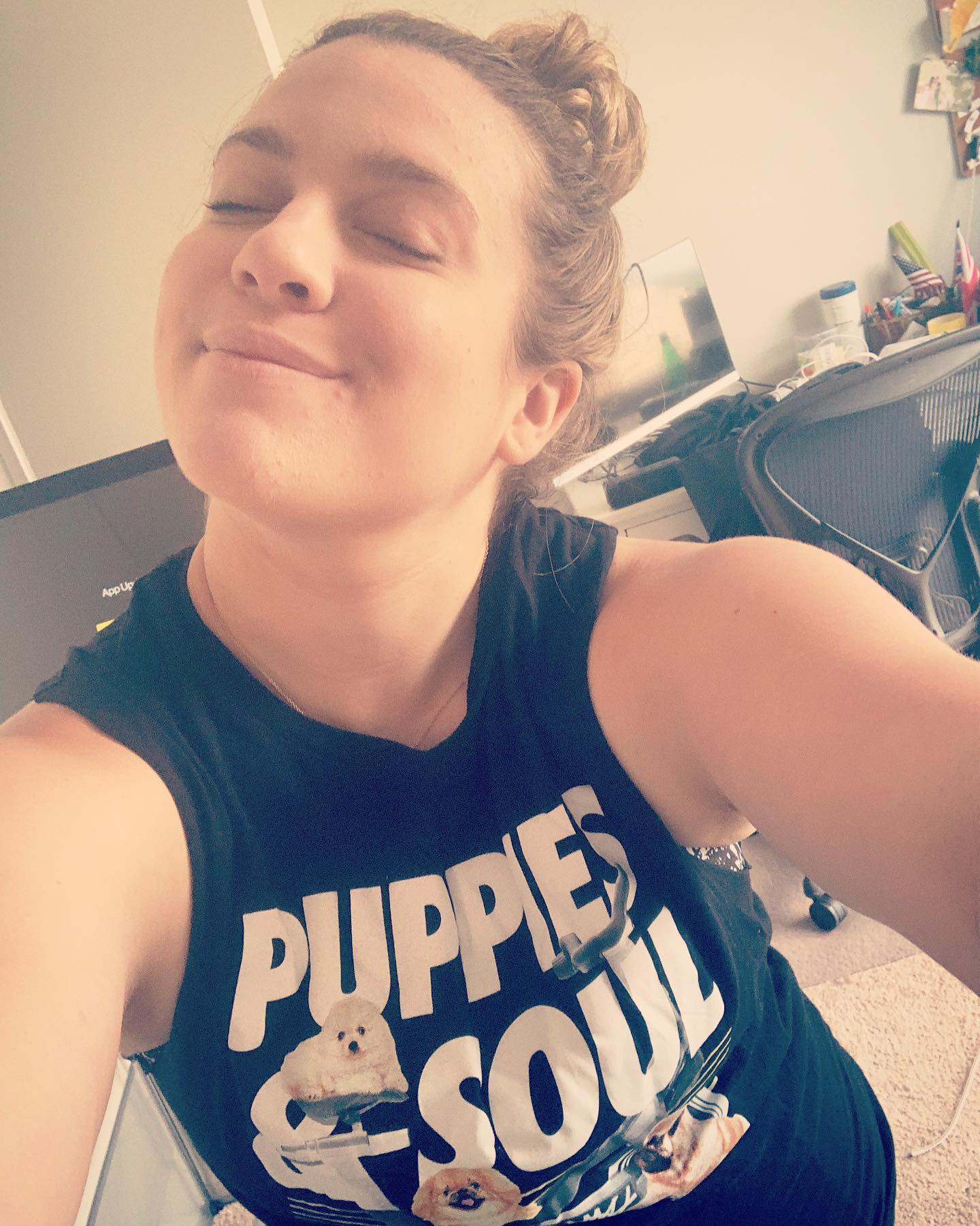 Two of my favorite things: puppies and cycling 🐶🚴🏻♀️
#soulcycle #puppylove