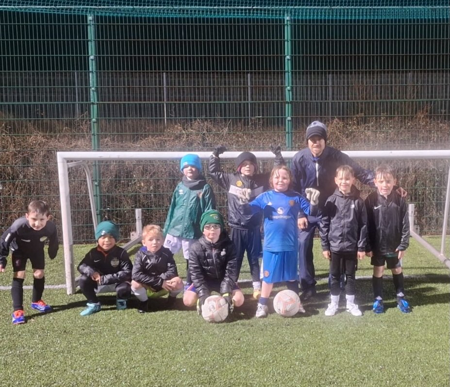 No rain was stopping our U8s training this evening ?️⚽️??