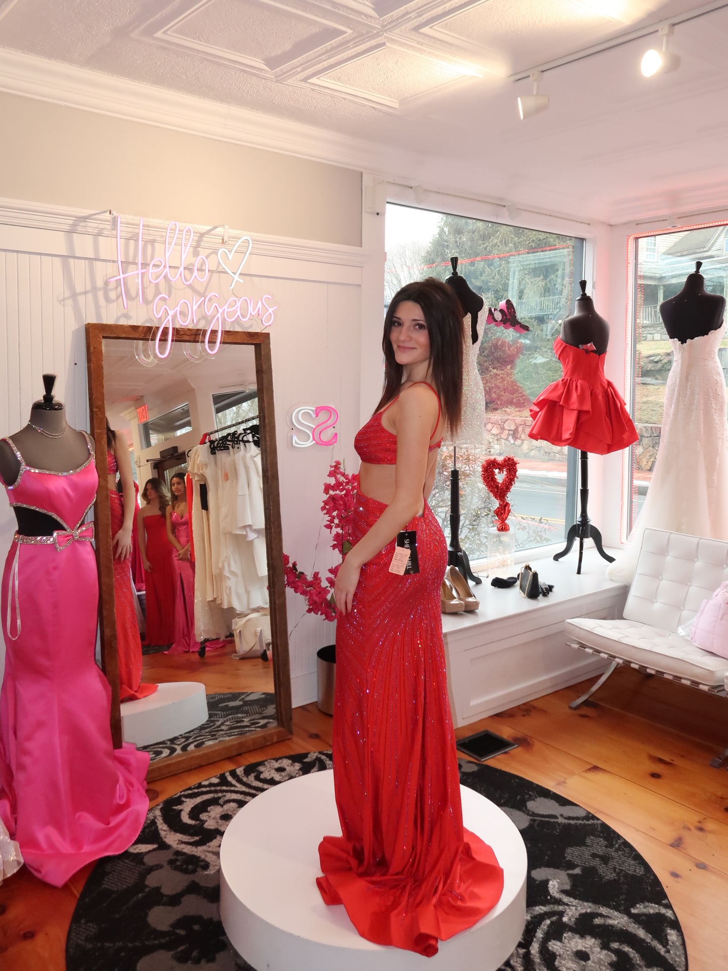 Finding the dress of your dreams is so easy at @sabrinastyleboutique 🤩❤️🔥
🚨‼️Take 15% OFF FLOOR SAMPLES from 1/23-1/25 - sale will not be applied to prior / online purchases
Still booking prom dress appointments, click the link in our bio to book yours! 💃✨