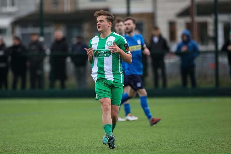 Well done to our former schoolboy and Leinster Senior League player Darragh Butler who made his first team debut for our LOI partner club @braywanderersfc today.
Well done Darragh ??