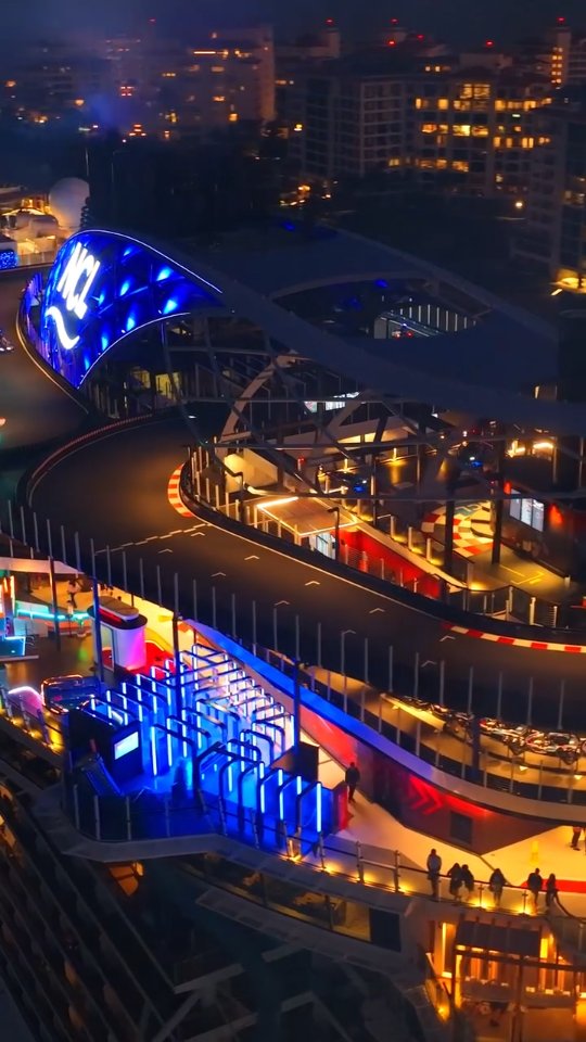 Prepare-se para viver uma experiência que vai além do oceano! 🌊
O Norwegian Prima combina luxo, conforto e entretenimento para momentos inesquecíveis.
E o Aqua, com 5 decks de diversão, tem piscinas, toboáguas e aventuras para todas as idades! 💦🎢
🚢 Norwegian Prima: sofisticação e estilo em alto mar.
🌊 Aqua: pura diversão aquática!
Garanta sua viagem com a Diamond Cruises💎, agência especializada em cruzeiros, e transforme suas férias em memórias inesquecíveis! 💙⚓
#NorwegianPrima #CruzeiroDosSonhos #DiamondCruises #AquaExperience #ViagemInesquecível