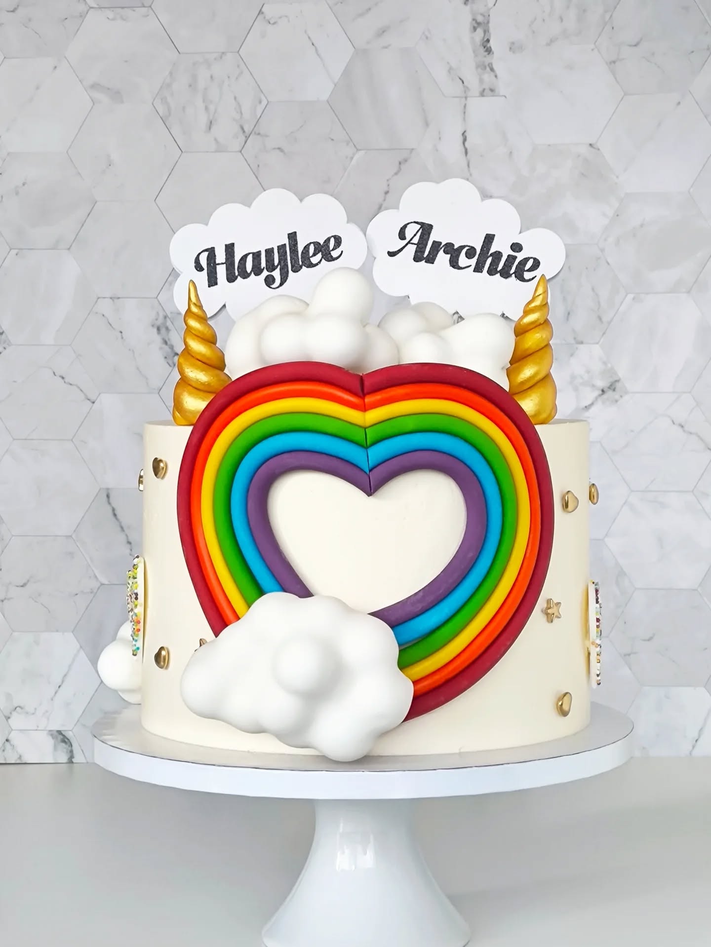 Ich bringe Fröhlichkeit in deinen Lifetime heute 💜🩵💚💛🧡❤️
Trago um cadinho de alegria em sua Lifetime hoje 💜🩵💚💛🧡❤️
#sueesscakedesign #geburtstagskuchen #bolodeaniversário #birthdaycake #cakelove
