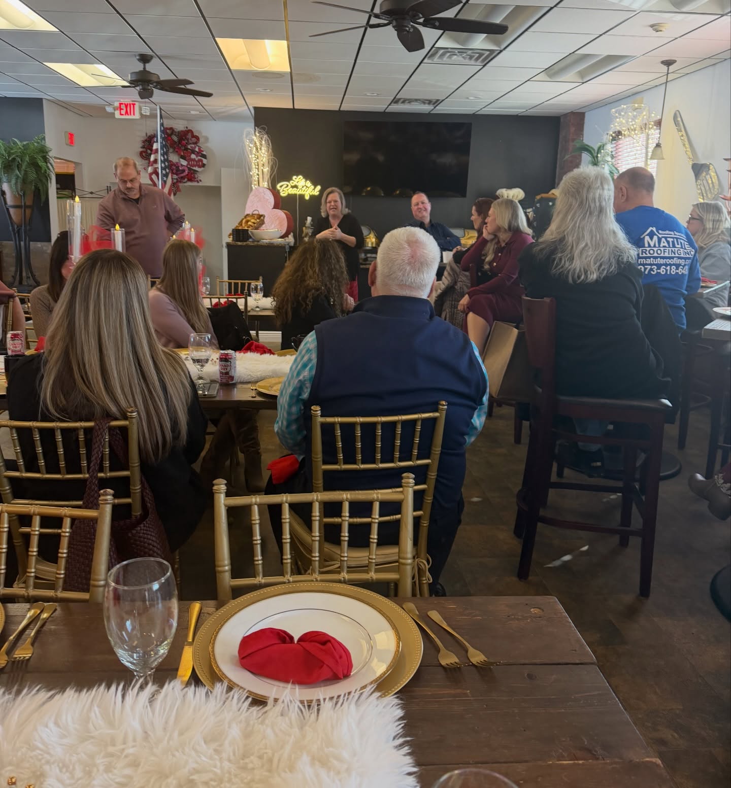 Yes, networking is a commitment. Yes, you need to show up for it to be valuable. But the relationships, connections, and overall experience should make you WANT to be there.
I always leave these @community_leads meetings feeling inspired and motivated. Such a special group!?
And a big thank you to @spazianicateringandfooddesign for yet another delicious lunch. I wish I brought home leftovers!