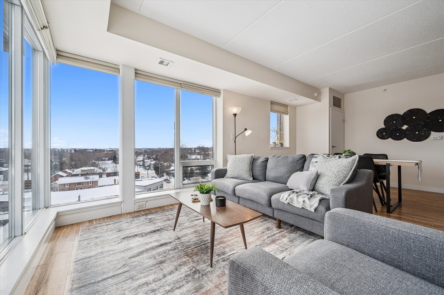 Located on the top floor, this bright corner unit with floor-to-ceiling windows offers stunning panoramic views stretching from The Ward to the West End, with beautiful sightlines toward the University of Guelph to enjoy in every season.
Large windows and a private balcony flood the space with natural light, while the functional layout includes two bedrooms, a 4-piece bathroom, in-suite laundry, and an open-concept kitchen, dining, and living area ideal for modern living. Ample storage is found throughout, including a generous front hall closet + the unit features a spacious laundry room offering more storage and an owned hot water heater.
Located in the heart of Downtown Guelph, the building is home to Balzac's Coffee Roasters on the ground floor and is just steps to shops, restaurants, the Guelph Farmers' Market, and local amenities. A short walk to Guelph Central Station provides access to GO Transit trains and buses, VIA Rail, and multiple local transit routes-making this an ideal location for commuters and city lovers alike.
? 605-5 Gordon Street
$599,900 | X12749900
โ๏ธ andraarnold@royallepage.ca
โ๏ธ sierra@royallepage.ca
#GuelphRealEstate #GuelphHomesForSale #AndraArnoldAndAssociates #RoyalLepageRoyalCityRealty #GuelphOntario