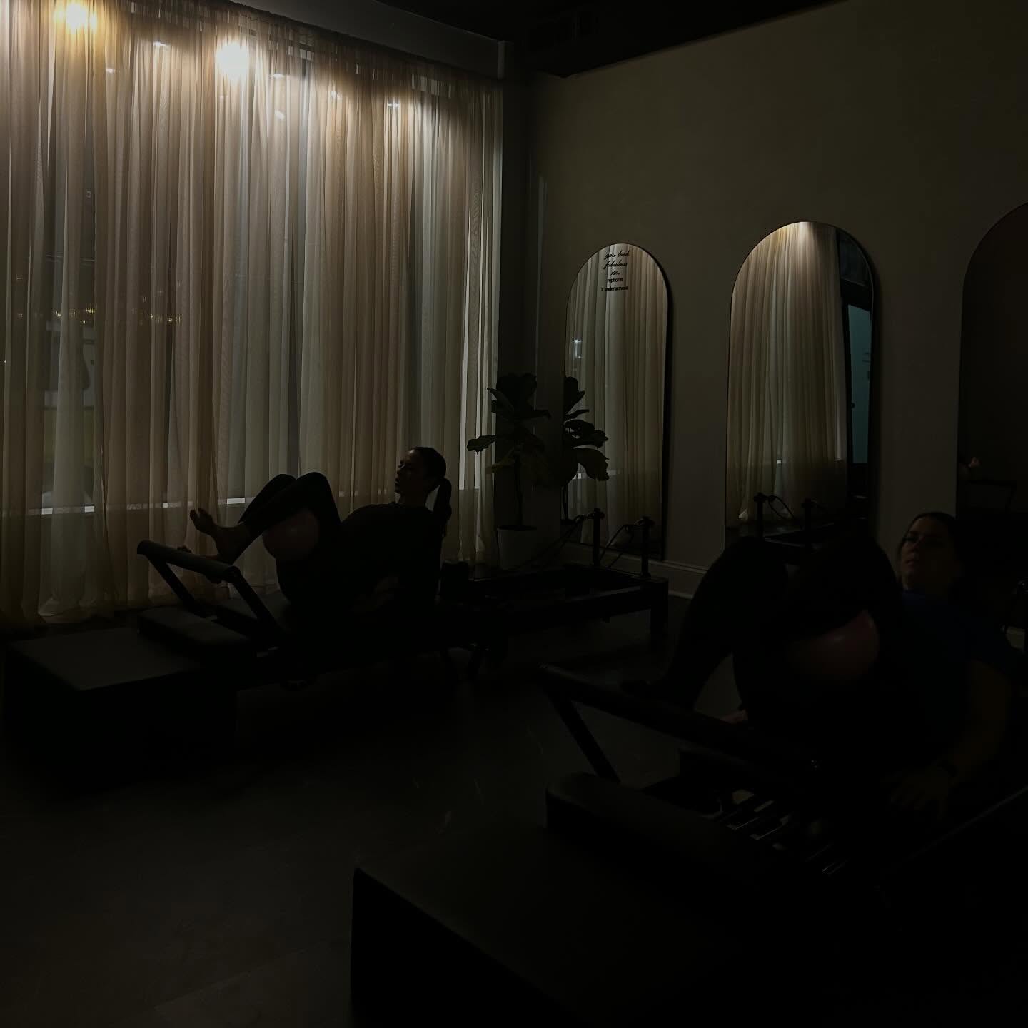 a dreamy night of semi-private reformer ?
intentional movement & nervous system resets always included
interested in membership? reach out to memberships@rephormpilates.com
#pilates #pilatesreformer #chicago #chicagopilates