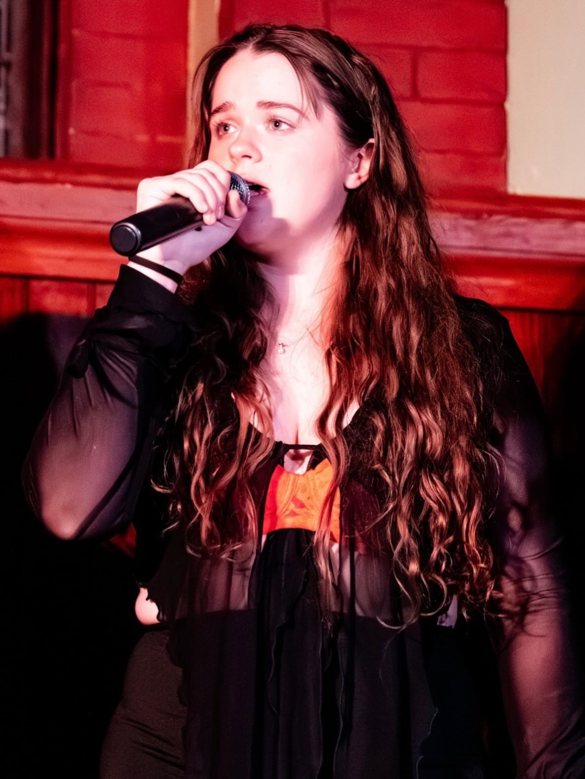 It’s Quinn’s Birthday!🥳🎉❤️
We are SO lucky to have you around! Whenever you bless us with your wonderful singing, your voice shines bright on stage💖 (whether you’re an alto or a sop or the dowager empress)⭐️😘 Thank you always for being such a warm-hearted supporter and energizer for all of us❤️Have the BEST 20th birthday ever!!!! (and welcome to the 20 squad😈❤️🔥) HAPPY BIRTHDAY QUEEN👑✨
#quinnibear 🧸