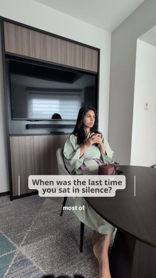 Silence is a way to give your nervous system a break from constant input.
In Shiva wisdom, silence is how awareness returns home.
Today’s practice is short and accessible:
five minutes without stimulation.
No fixing.
No processing.
No journaling afterward.
Just space.
If it feels uncomfortable, that’s okay. You're starting to notice.
Save this for a moment when everything feels loud.