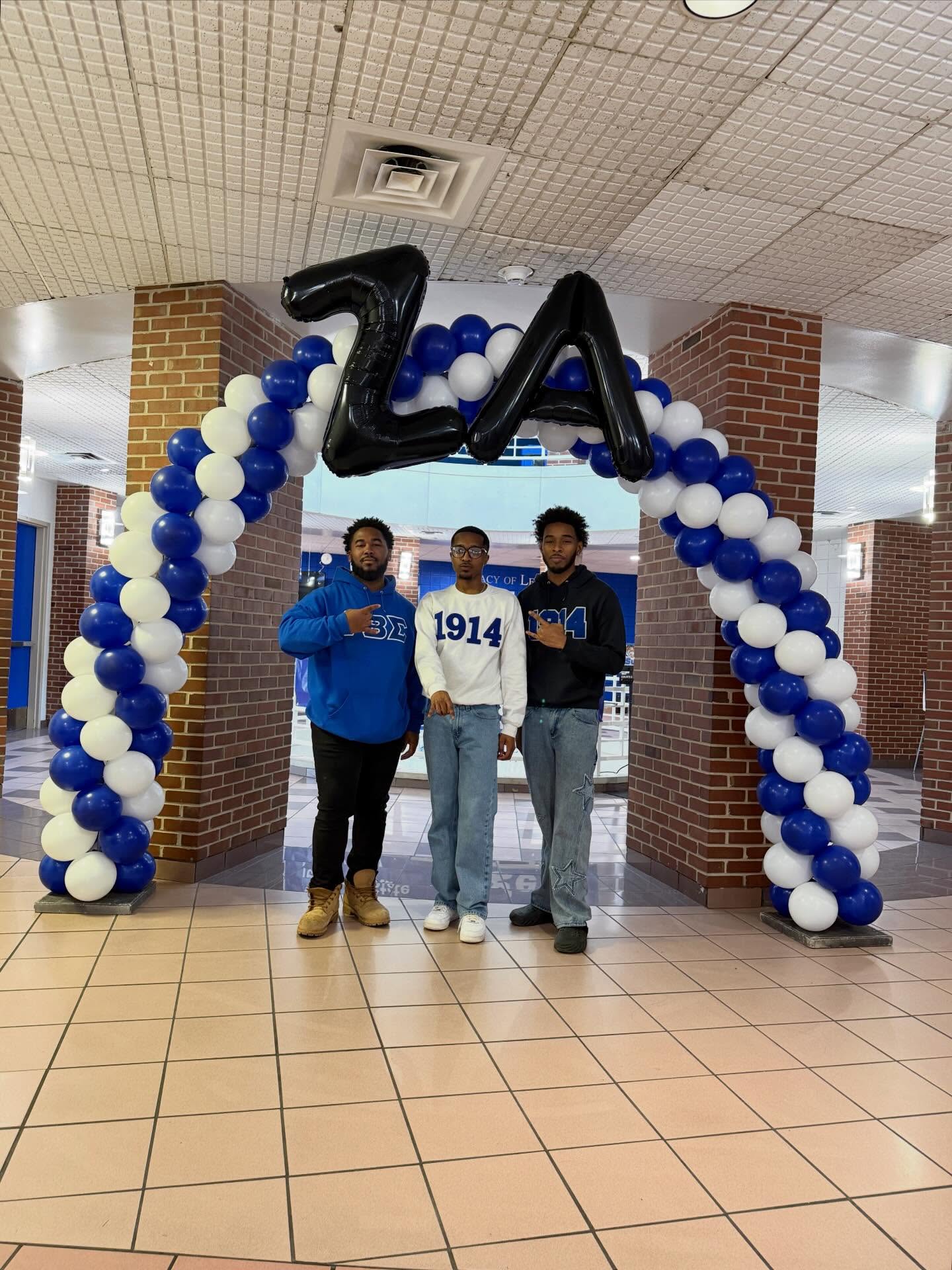 Kudos to @zasigmas on celebrating their Sigma week this week! ??
.
.
.
#LaMarvelousWasHere #LaMarvelousBalloons #NashvilleBalloons