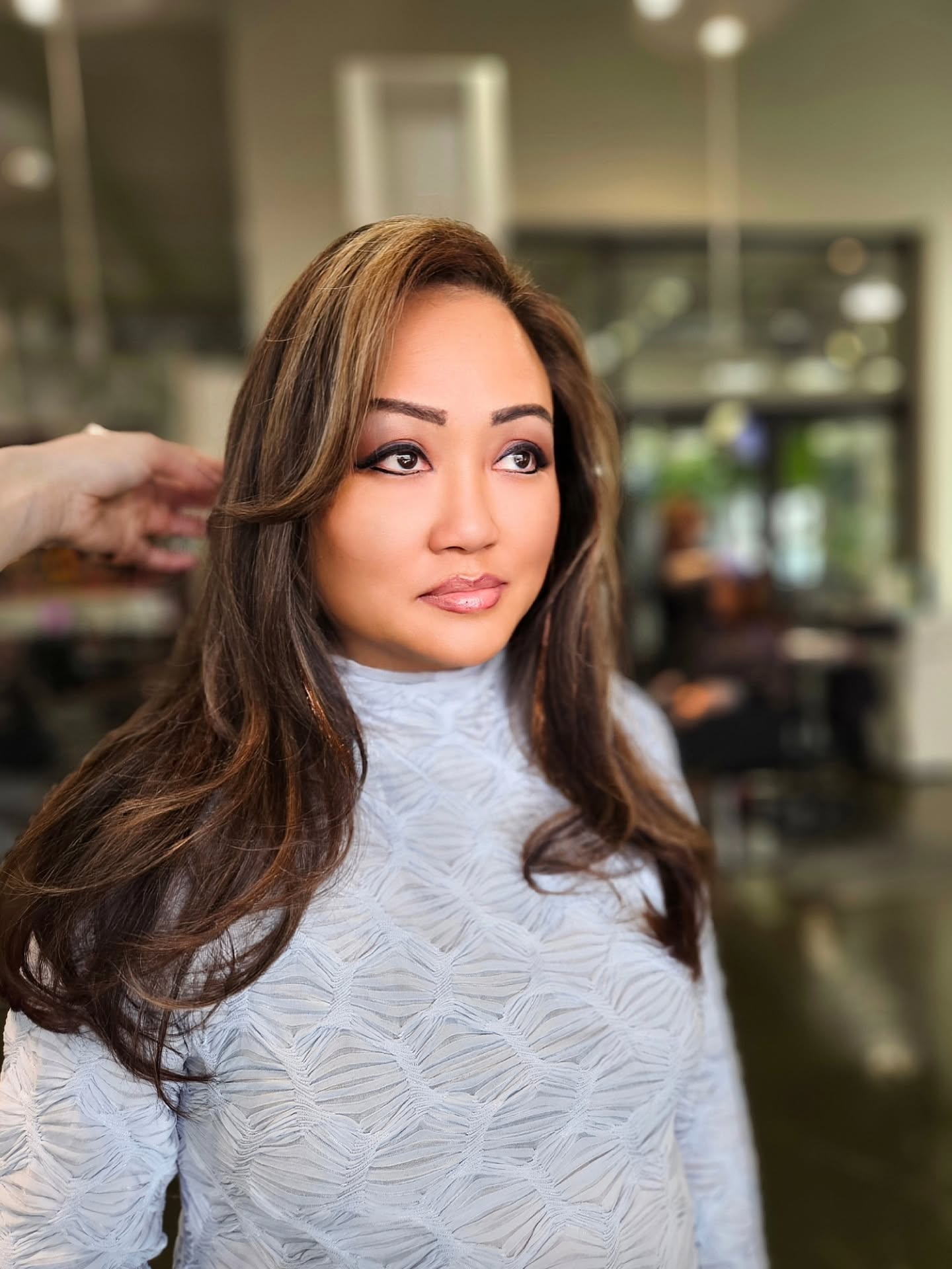 Root touch-up, a soft partial highlight, and a new shape - everything you need for a polished, modern look✨️
Look created by Evie
Call us to book your appointment!
? 410-558-0047
#hairrefresh #roottouchup #partialhighlight #haircut #salonbaltimore