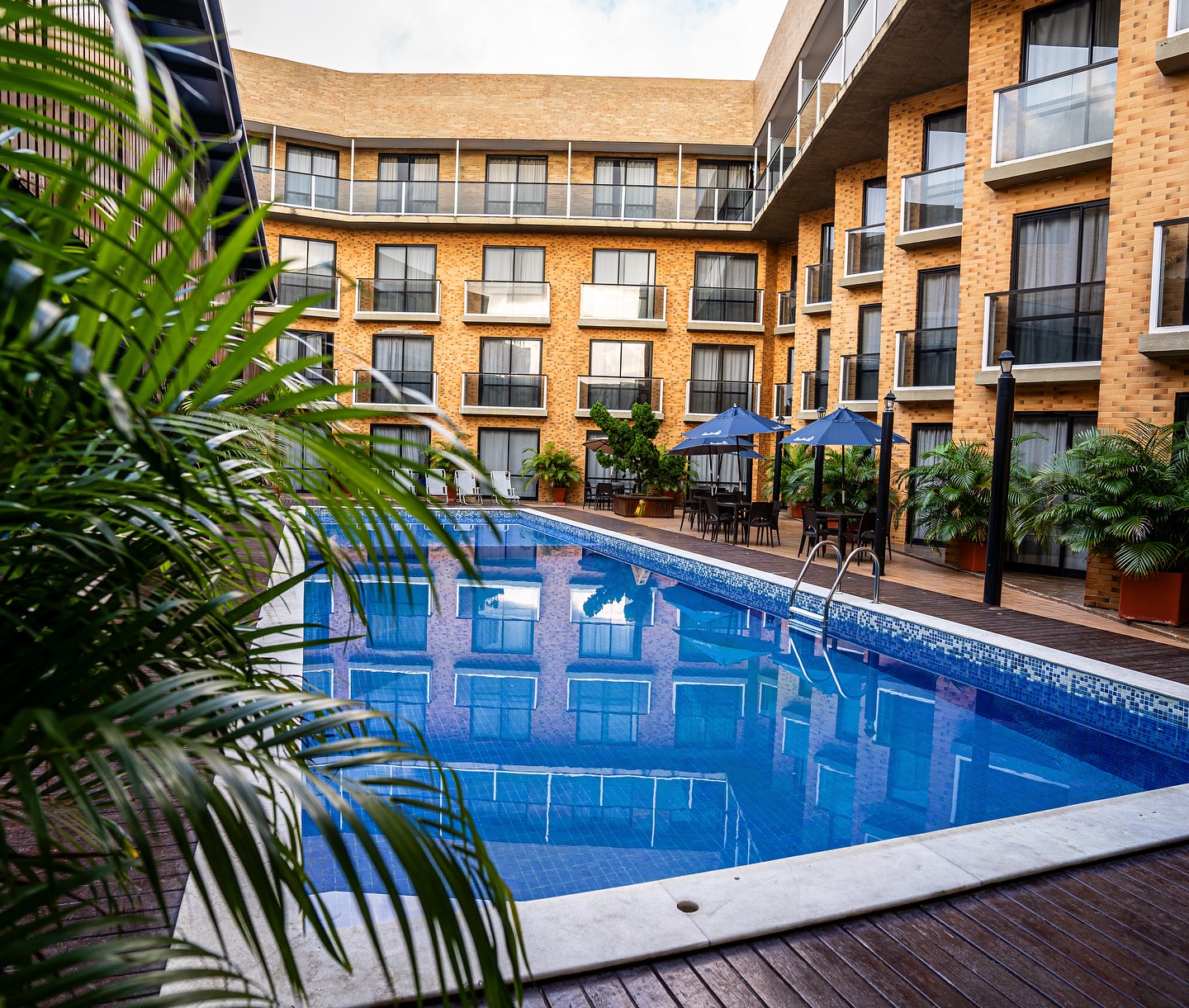 O seu hotel queridinho passando no seu feed! ?✨
Reserve pelo nosso site do link da bio e garanta 10%OFF na sua reserva ?
#VemproBessaBeach ?