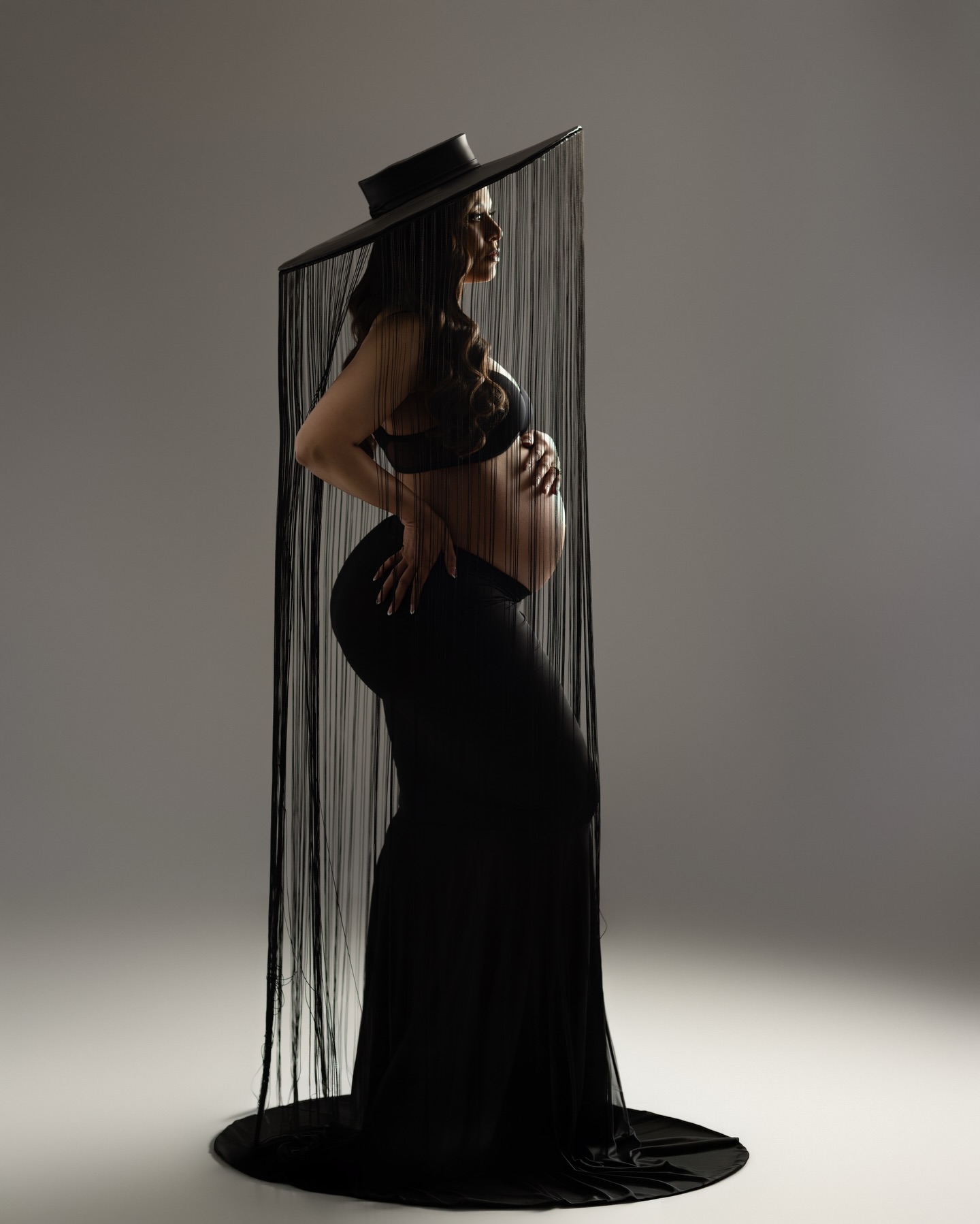 I don’t create images that blend in. I create experiences that feel intentional, elevated, and unforgettable ?
If you’re in Chicago and this style speaks to you, I am now booking maternity sessions for May, June and July. DM me for more information ?
? @Kindaarzonphotography
???♀️ @Beautybyaraceli
Custom Designer Hat ? @kivanci.official @lelecouture