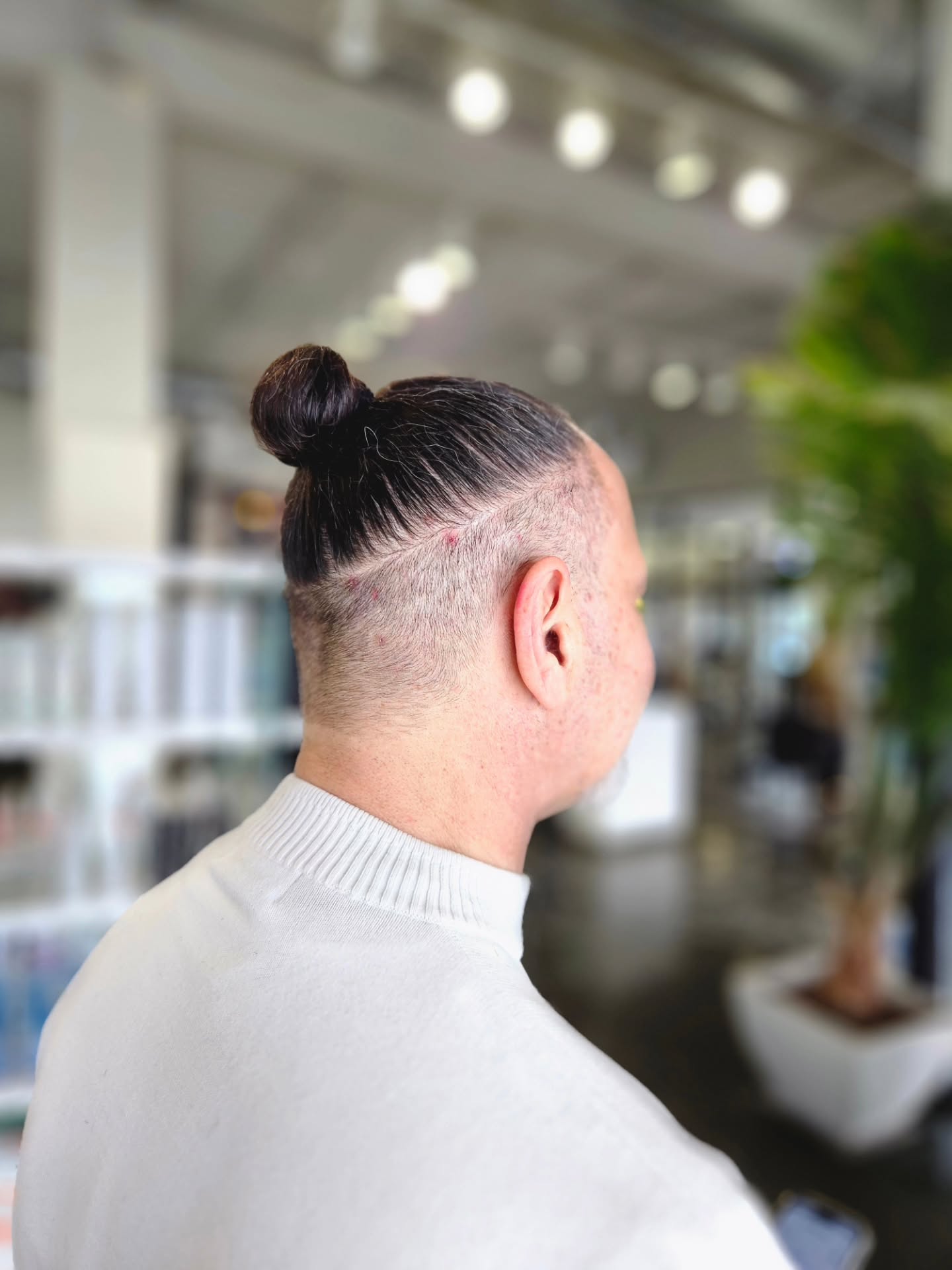 Top Knot ✂️
Hair cut by Uzma
Call us to book your appointment
? 410-558-0047
#menhaircut #menhairstyles #fadehaircutstyle #hairsalon #maryland