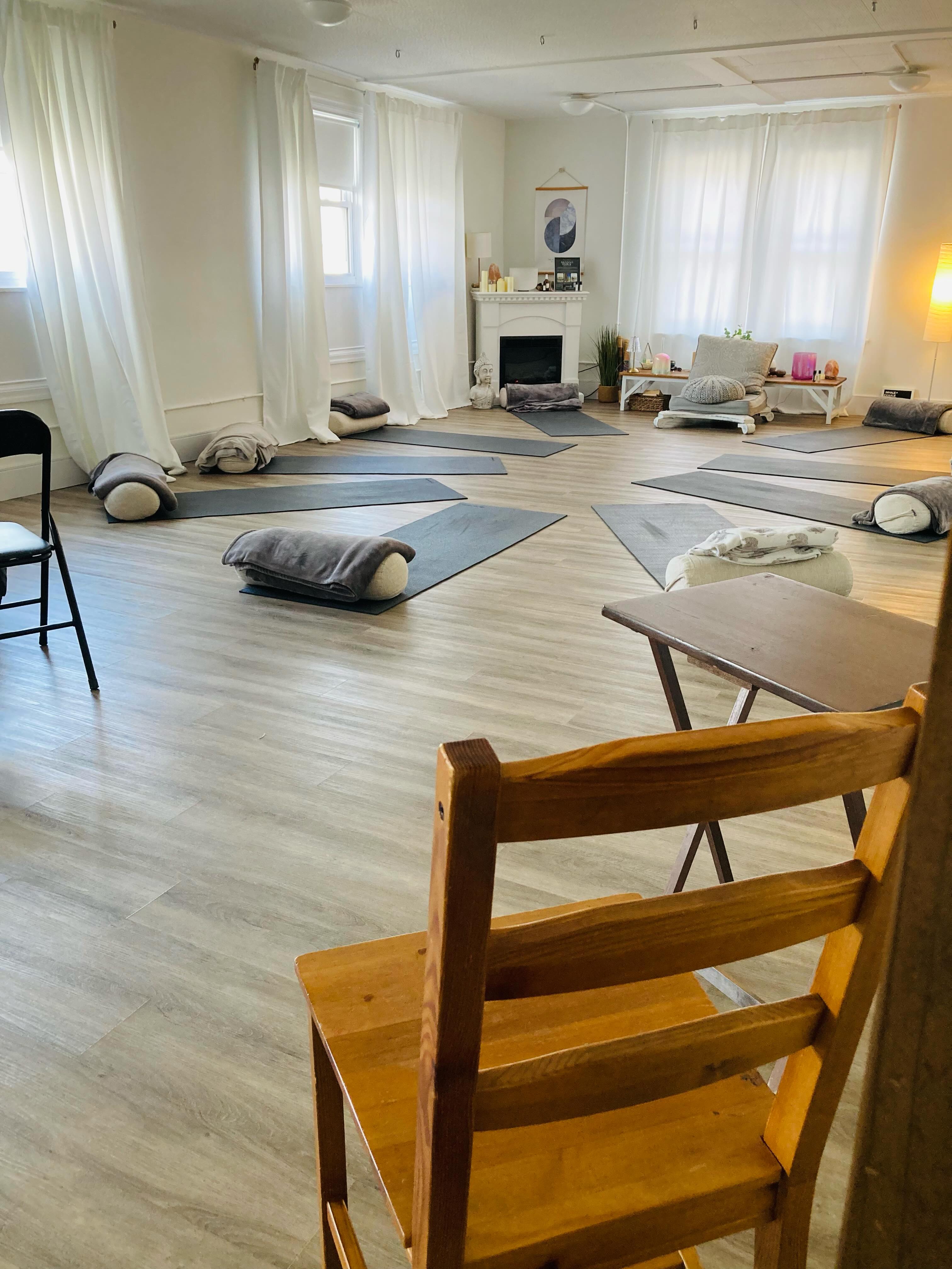 There’s beauty in people gathering simply to heal, learn, and reconnect.
Looking forward to class 3 of 6 of the Reiki Master Course at The Healing Loft tonight!
To start your Reiki Journey, visit thereikischoolofenergyhealing.com and thehealingloftssm.com ??
✨?☀️⭐️??
#thereikischoolofenergyhealing #reikihealing #thehealingloft #reikiclassesandcertification #reikihealing