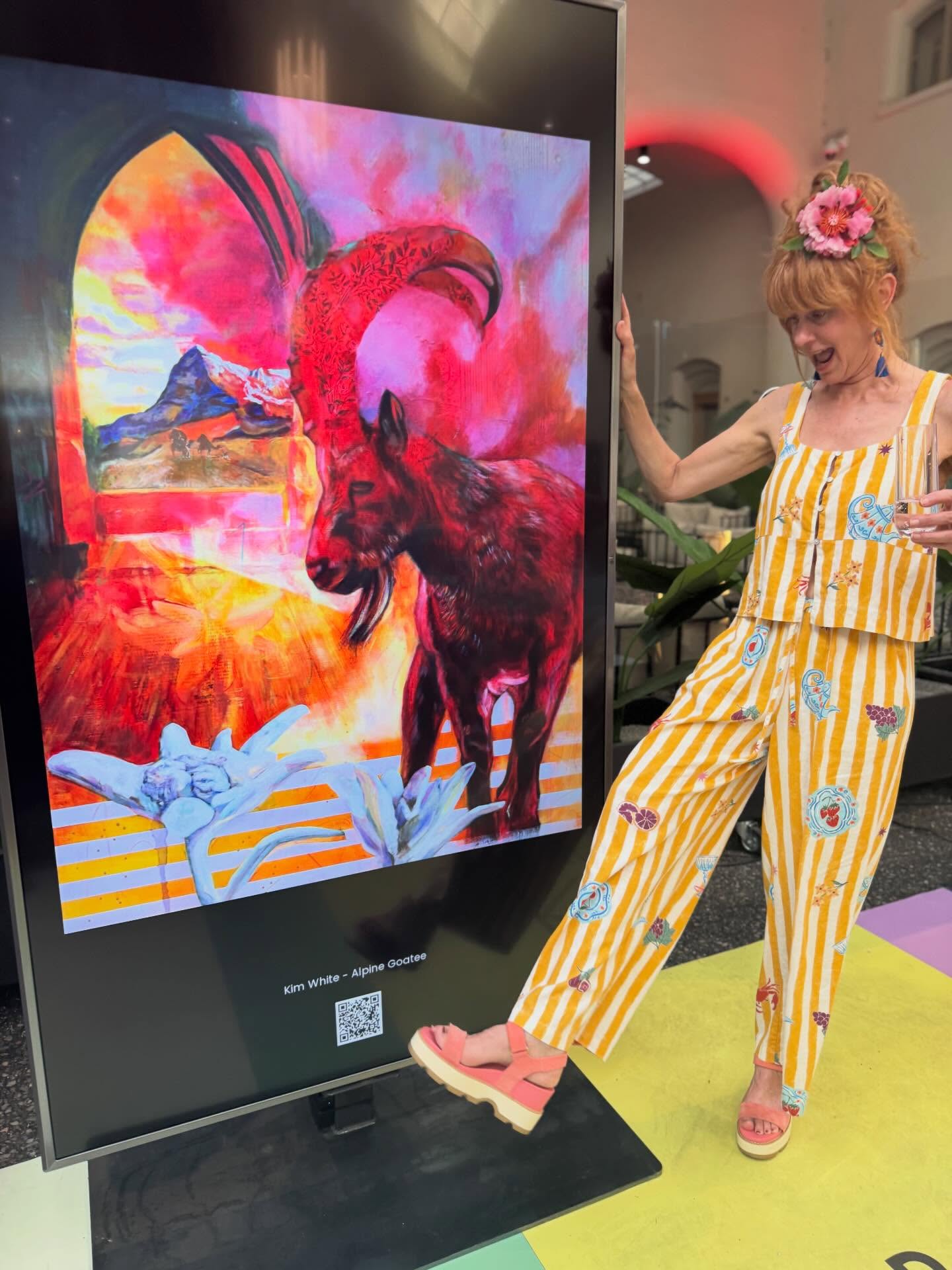 When you spend so much time with your paintings, eventually you start dressing alike. Totally unplanned… but here we are.
Spotted at
@artboxyofficial Basel with Alpine Goatee.