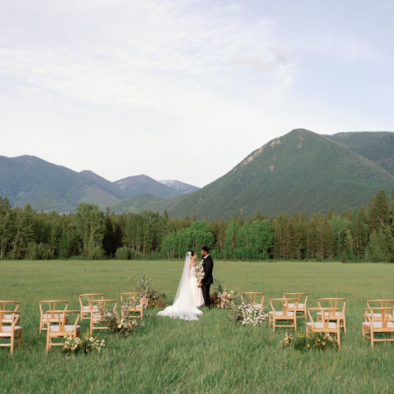 ? 2027 Wedding Dates Available ?
• June: 5, 12, 19, 26
• July: 3, 10, 17
• September: 11, 18, 25
• October: 2, 9
Tours are by appointment only.
VENDORS:
Venue: @gvr_montana
Planning + Design: @sunny.side.events
Photo: @memoriesbylindsay
Content: @weddingcontentxdamaris + @candidlyeverafter
Hair + Makeup: @glamxdamaris_
Florals: @enfloralco
Horse: @montanaluxeevents
Bridal Wardrobe: @ellabluep
Stationery: @savaultdesign
Tables + Chairs: @thepartystoremt
Tabletop Rentals: @montanapartyrentals
Linens: @bbjlatavola
Shoes: @cacgownrentals
Napkins: @nuagedesignsinc
Couple: @sofiaasifuentes @tysonw20
