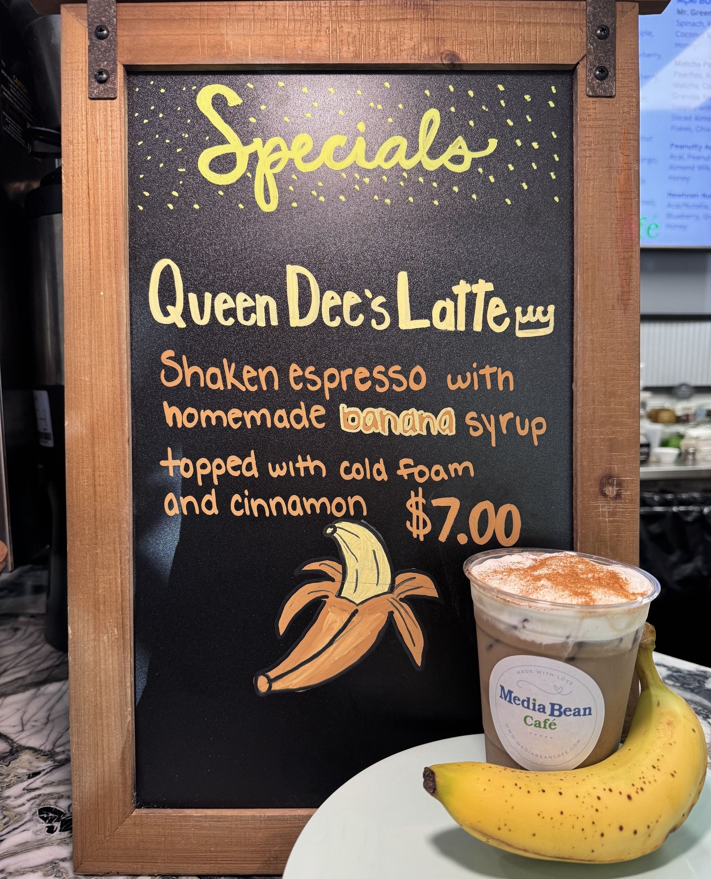 Don't miss Queen Dee's Shaken Banana Latte available through this week!?
Brunch, Farm-to-table BYOB, coffee, smoothies, baked goods, & more...✨️
Breakfast & Lunch Hours: Tuesday-Friday 7am-3pm, Saturday & Sunday 8am-3pm
Dinner Hours: Thursday-Saturday 4:30-8pm ⏰️
Address: 204 S Newtown Street Rd Newtown Square, PA ?
Phone Number: 610-755-3559 ?
Website: mediabeancafe.com ?️
Make your dinner reservations online! If you have any questions, feel free to email cas@difabiosevents.com for more information! ?️
Available on Uber Eats, Door Dash, and Grubhub ?
Don't forget- We are located next to DiFabio's Bakery! Perfect for any dessert needs! ?
#MediaBeanCafe #DinnerInspo #FarmToTable #SeasonalMenu #BYOBdining #FoodieFinds #PhillyFoodScene #DinnerPlans #Foodstagram #InstaFood #EatLocal #SupportLocalEats #CozyDining #DateNightSpots #RestaurantVibes #FoodLovers #NewMenuDrop #SneakPeekMenu #WeekendEats