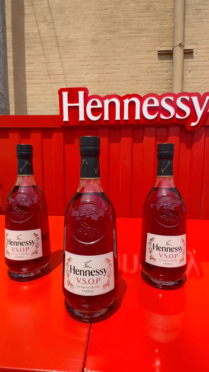 Juneteenth Event @ Newark Symphony Hall with @hennessyus ??
#juneteenth #newarksymphonyhall #hennessy