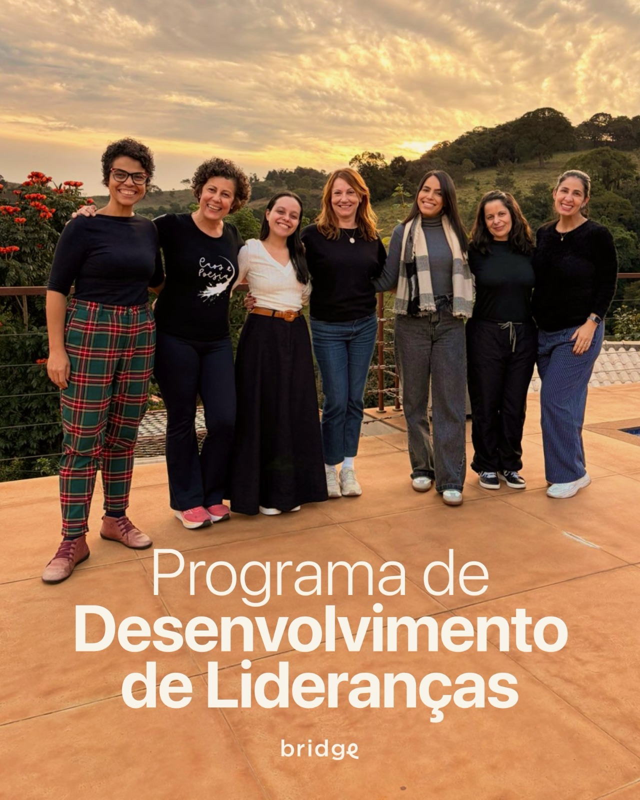 Liderar pessoas é um processo de aprendizado contínuo.
Por isso, o Programa de Desenvolvimento de Lideranças foi criado para identificar os desafios vivenciados pela gestão e oferecer recursos, ferramentas e reflexões que fortaleçam a atuação dos nossos líderes no dia a dia.
Com o apoio da consultora externa Renata Melo, da Entre Consultoria, os encontros promovem o desenvolvimento pessoal e profissional, estimulando competências essenciais para uma gestão mais consciente, colaborativa e alinhada à nossa cultura.
Acreditamos que investir no desenvolvimento das lideranças é também investir nas pessoas, nas relações e no futuro da organização.
#bridgegestaosocial #bridgeconecta #audirebridge #agirebridge #somosponte