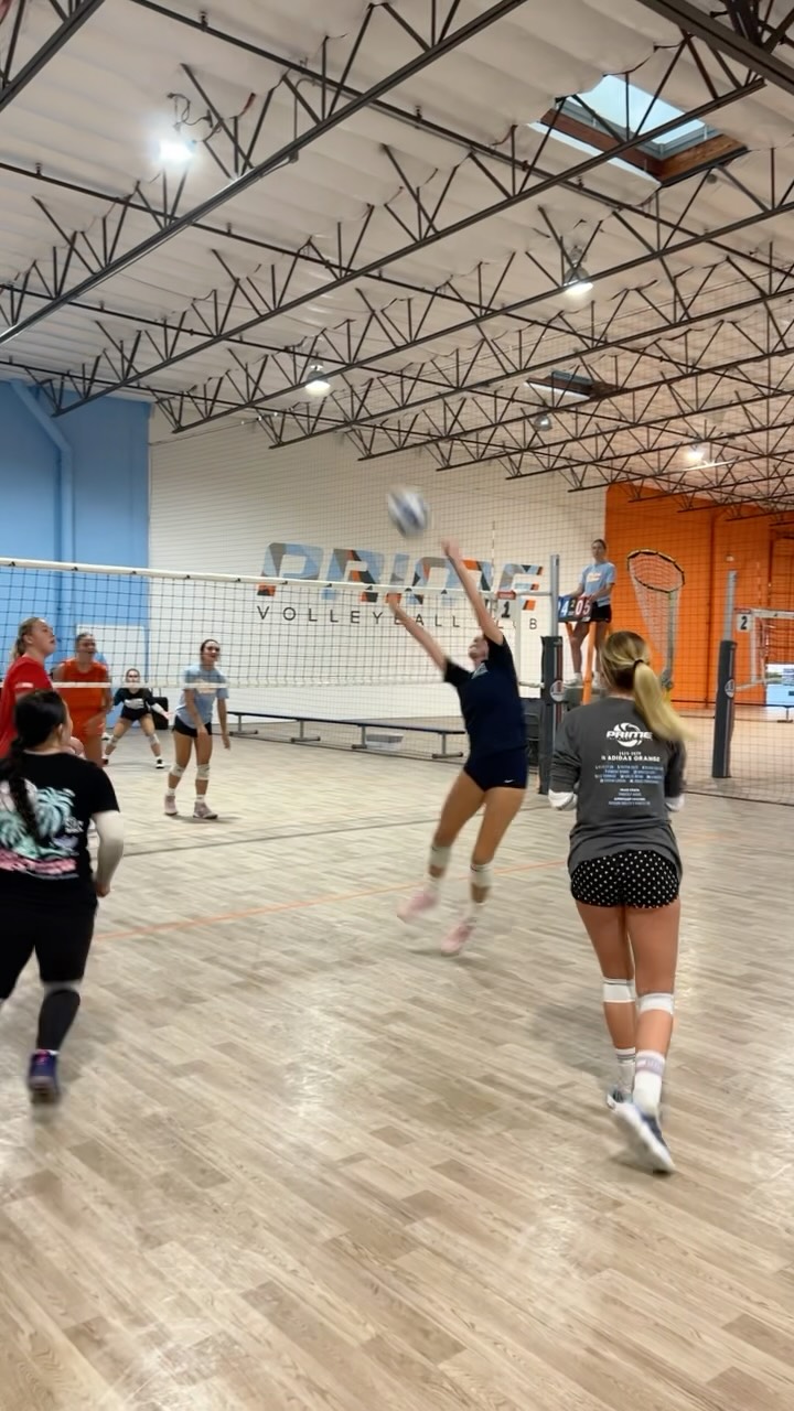 Prime 17-18s clinic going hard???
.
.
#alwayslearning #3stripelife #teamadidas #primevibes