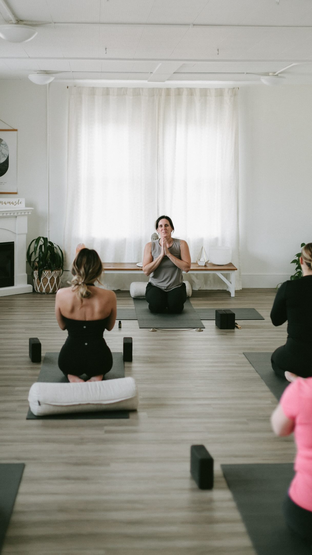 Yoga class, caffeine, and sunshine? How does it get better than that ✨??♀️
.
.
.
.
.
.
#yogastudio #saultstemarie #yoga #yogaflow #yogalove