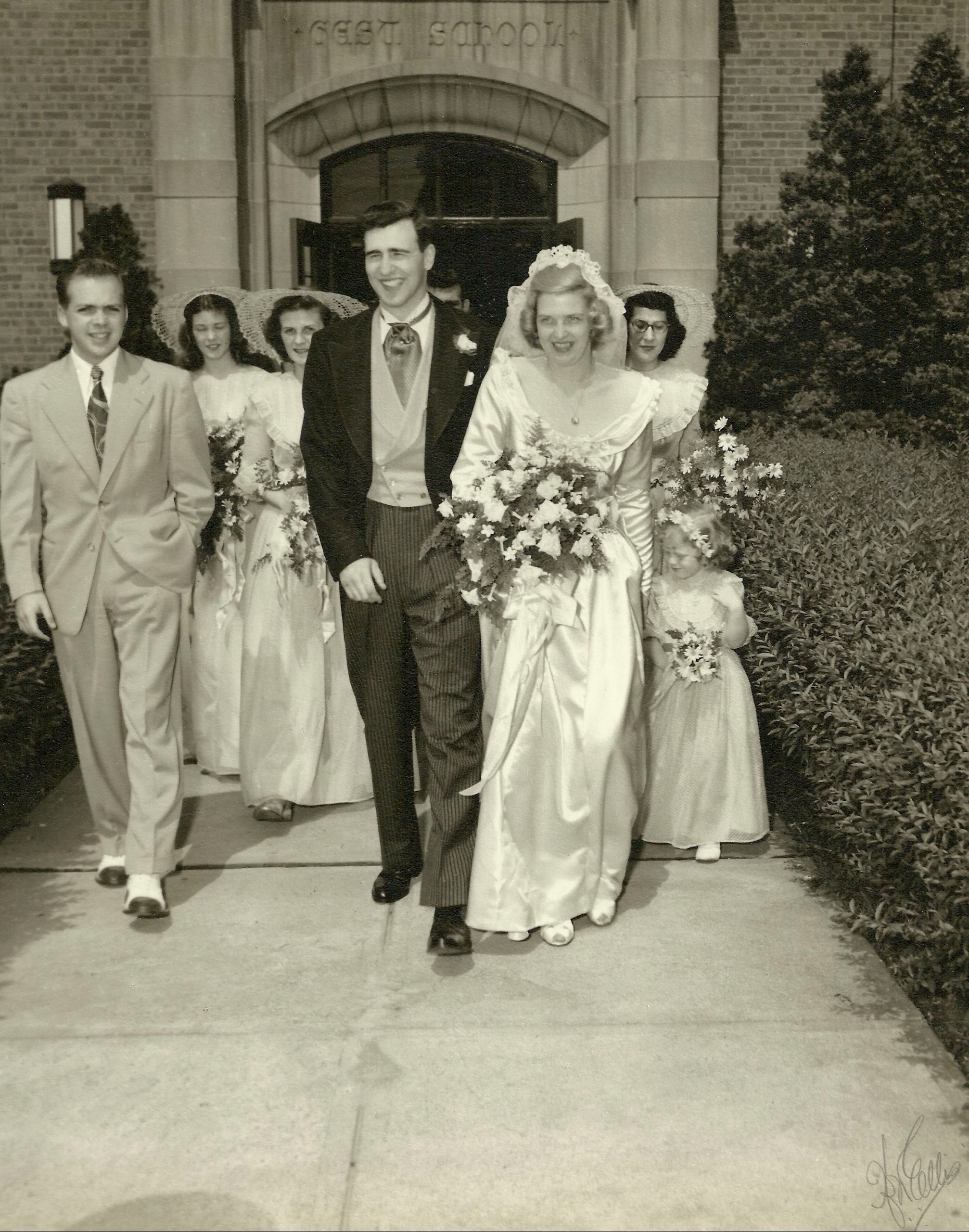 Wedding season is in full swing at Gesu, making it the perfect time to look back at some beautiful weddings throughout the past 100 years. We are honored to have been part of so many couples’ wedding days and to witness the beginning of countless lifelong journeys together. Share your Gesu wedding pictures with us below! #TBT #Gesu100