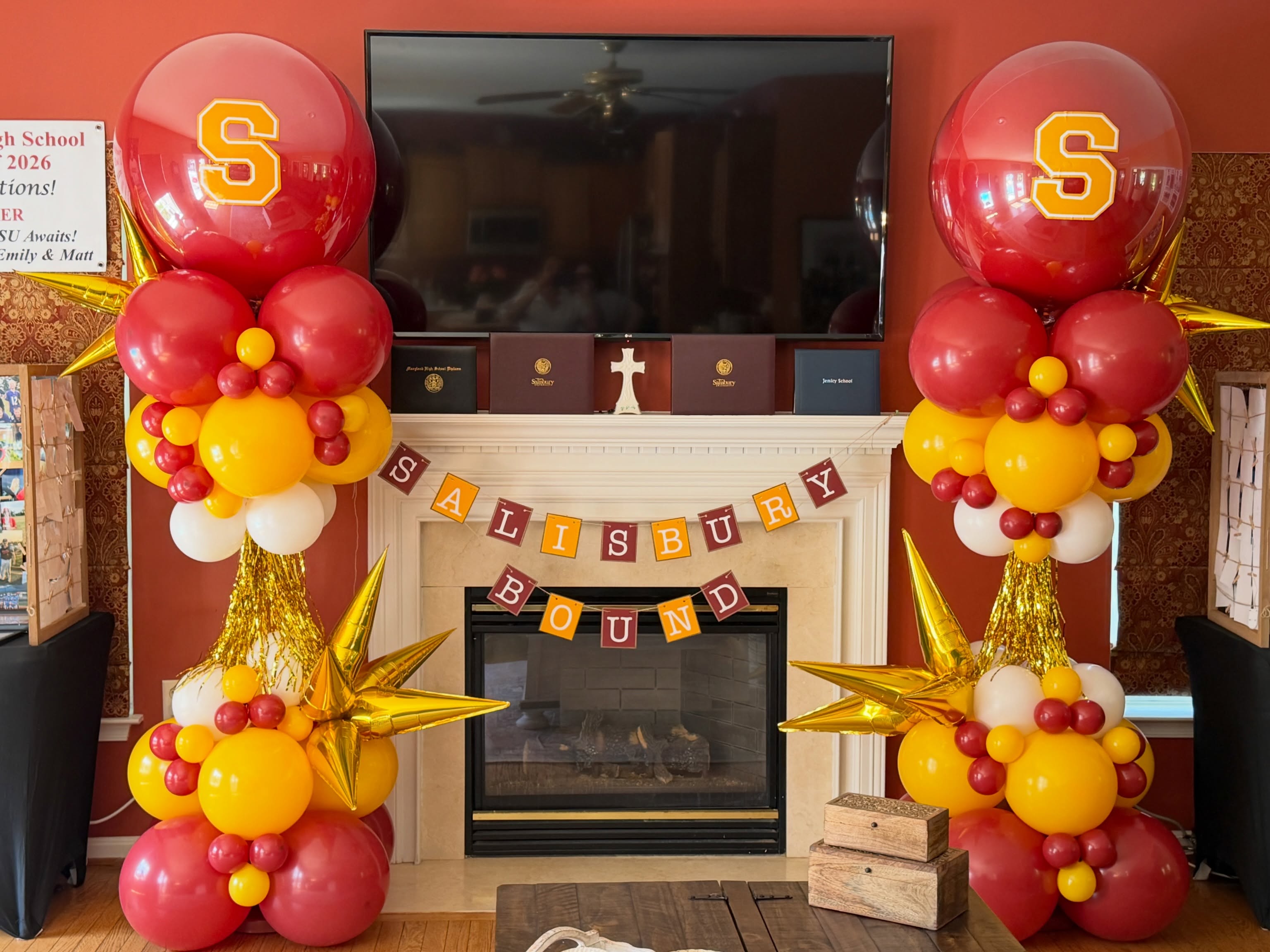 Four years flew by!
The last time I decorated for my dear client @ctrbaker , two of her kids were heading off to @salisburyuniversity . Fast forward four years, and those two have graduated, and two more are now headed to the very same school.
Made choosing the color palette pretty easy. ? But the best part was being trusted once again to help celebrate another milestone with such a wonderful family. Thank you for having me back!
#salisburyuniversity #graduations #marylandballoons #dmvballoons